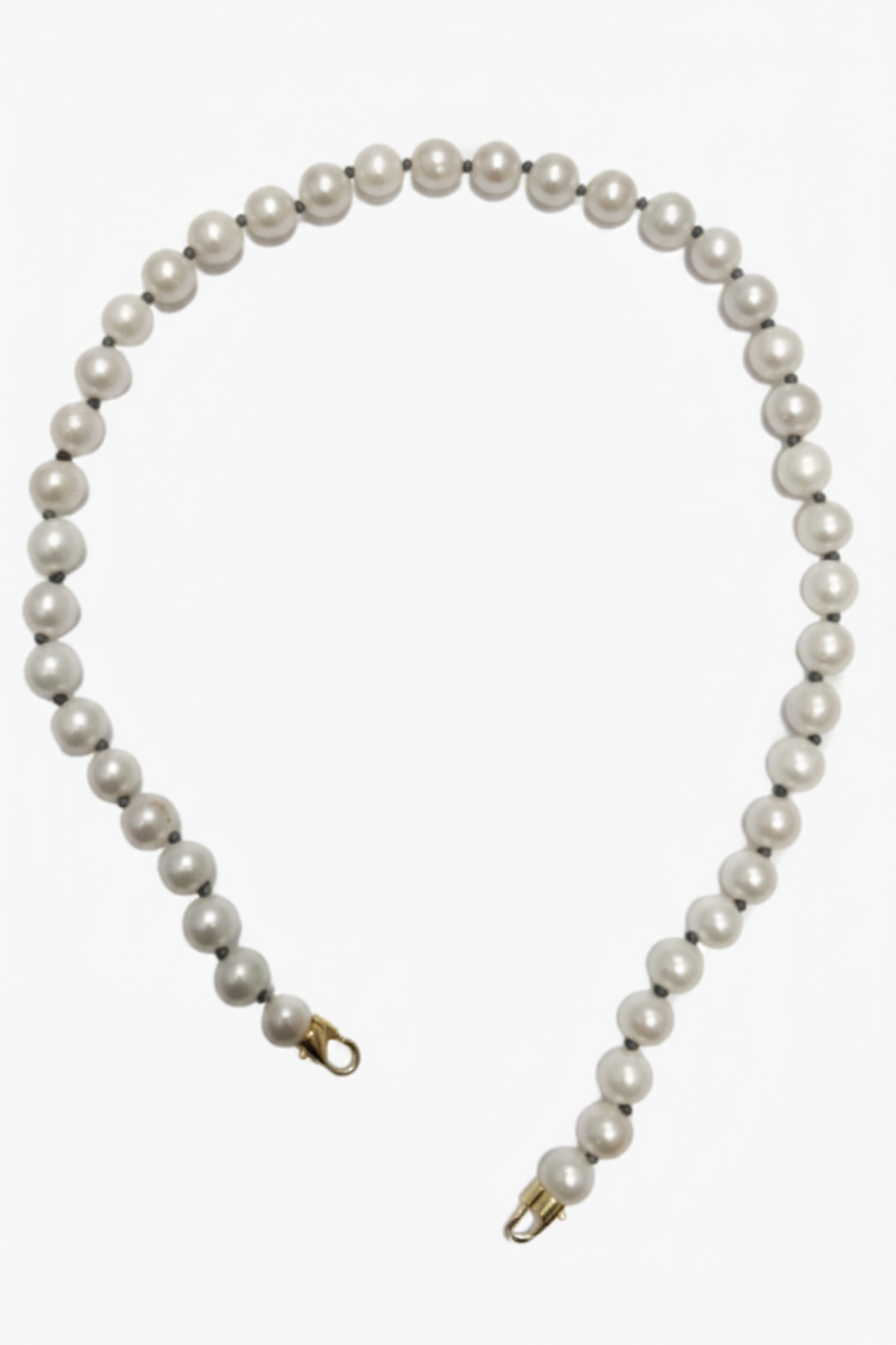 Pearl Necklace with Yellow Gold Loops